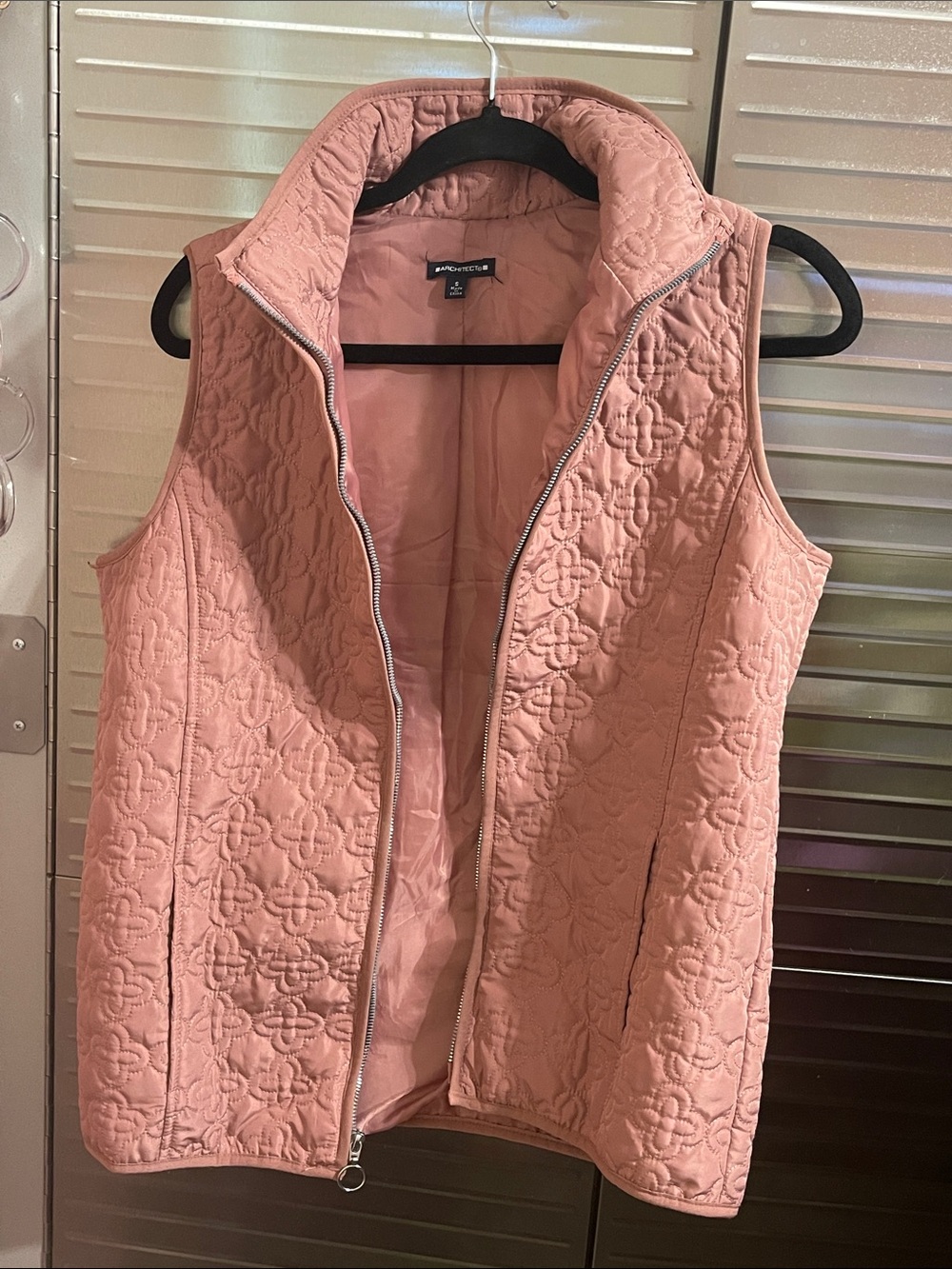 Architect Quilted Rose Pink Sleeveless Zip Vest